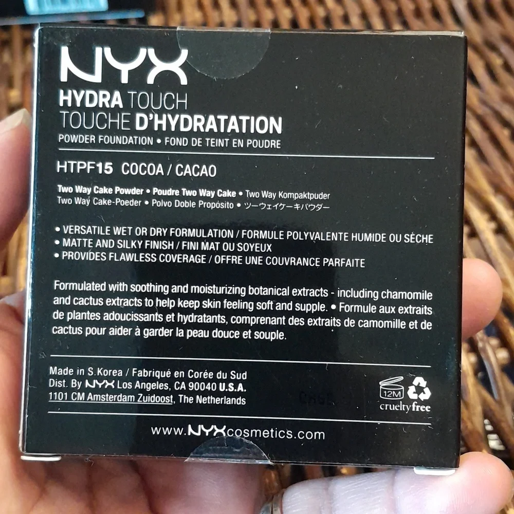 NYX HYDRO TOUCH COCOA HTPF15 2 Way Cake Powder Foundation
